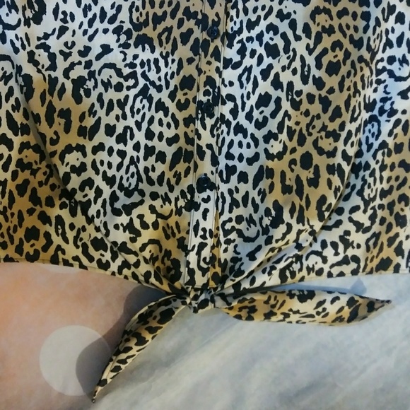 Chico's button up blouse & tie front - Picture 4 of 7